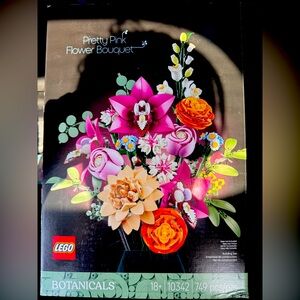 Lego Pink and Orange Faux Florals Accent Set
